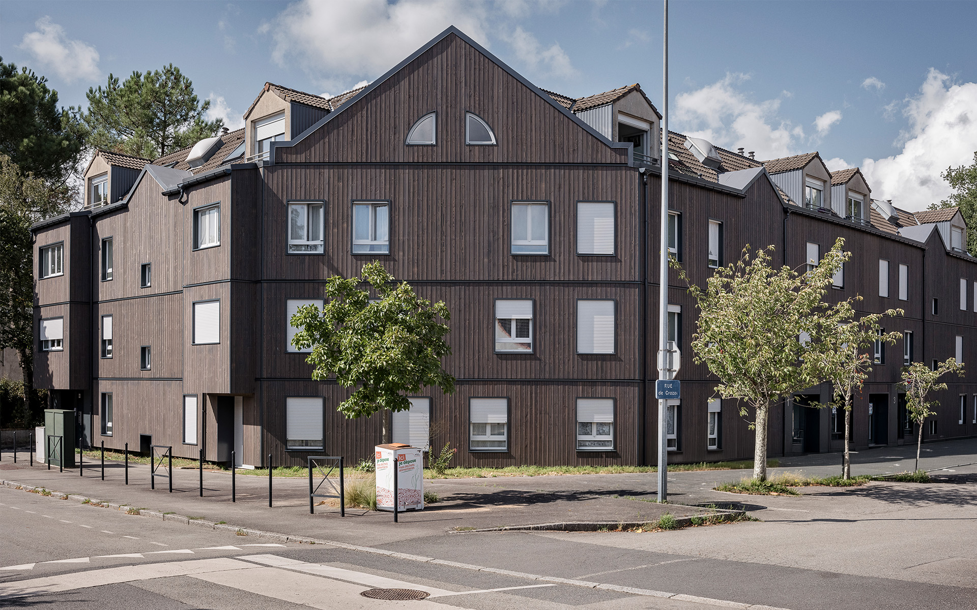 La Bretonnière apartment complex in Nantes following an energy-efficiency renovation using prefabricated facades incorporating insulation made of cellulose insulation