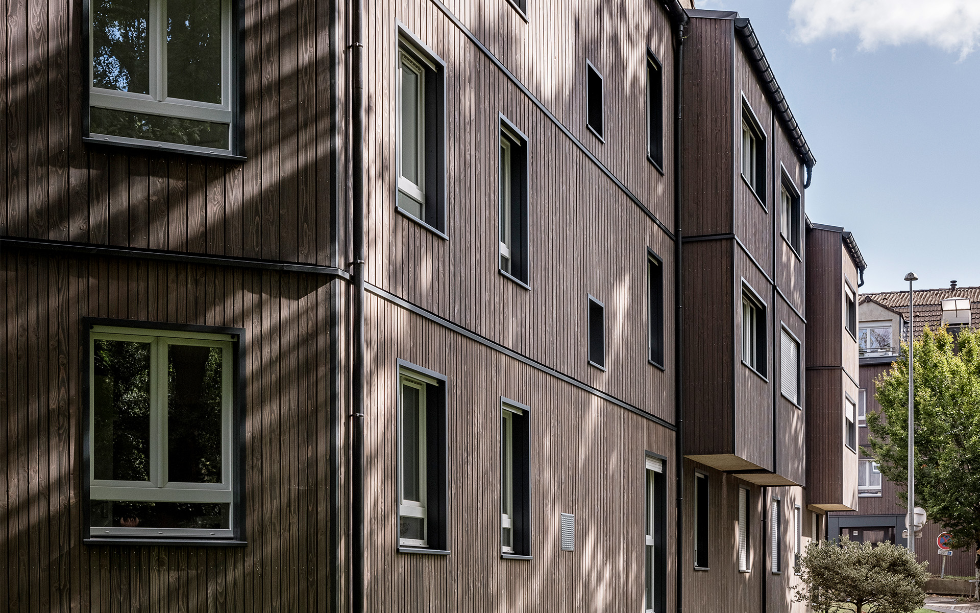 Renovated facade of the La Bretonnière apartment complex in Nantes